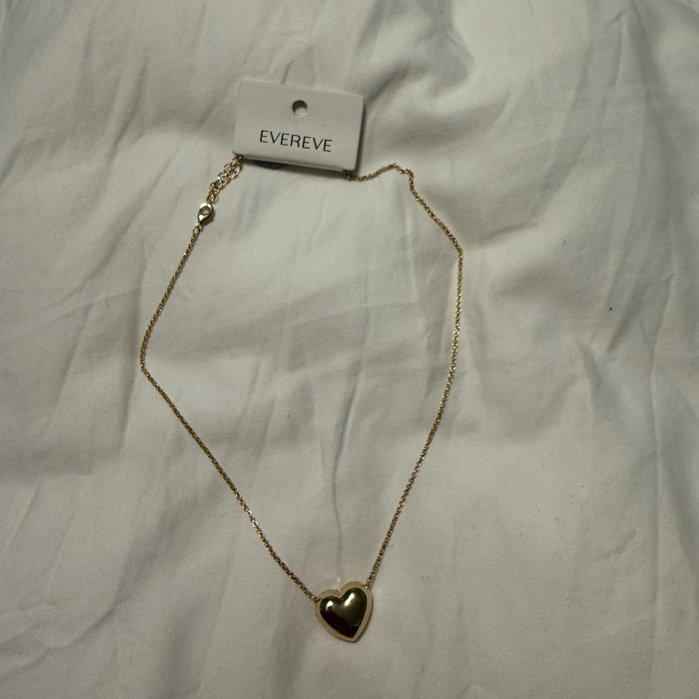 Evereve Gold Heart Pendant Necklace